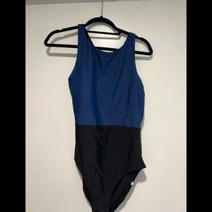 Summersalt Cove Swimsuit size 10